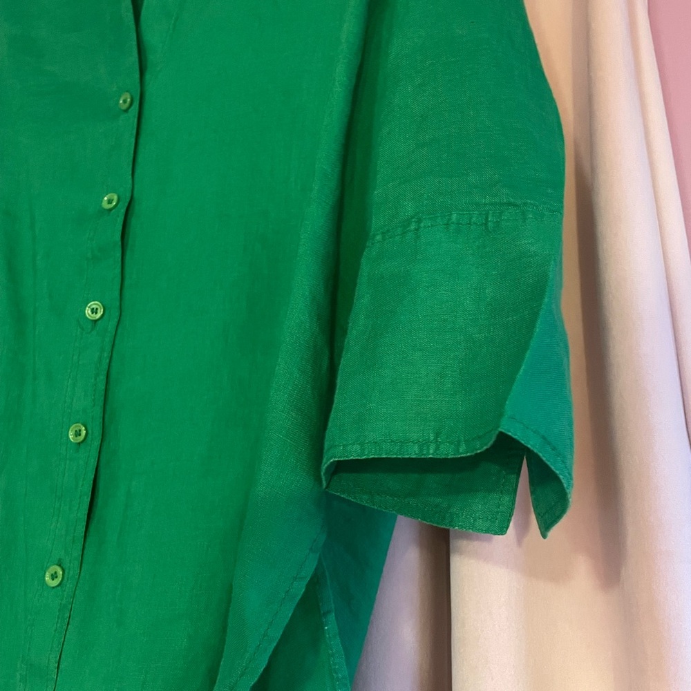 Zara Wide Sleeve Linen Shirt in Kelly Green - Picture 2 of 5